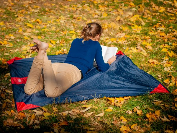 Pătură picnic ultraușoară rezistentă la apă - imagine 6