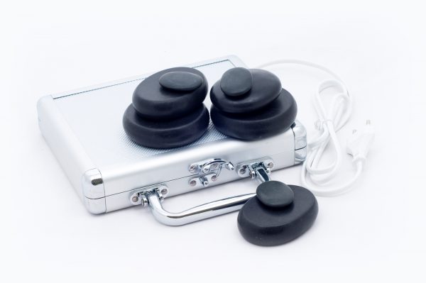 hsms-basic_compose2 Pietre vulcanice pentru masaje: Trusa într-o valiză de încălzire - 8 bucăți - imagine 8