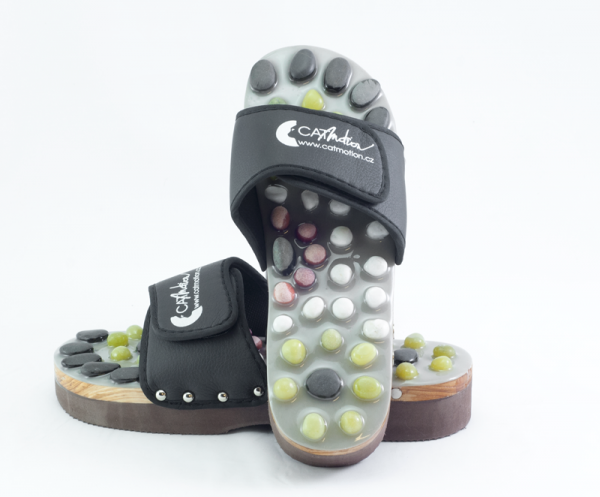 PAPUCI DE CASĂ CU ÎNCĂLZIRE ŞI MASAJ CU PIETRE NATURALE - imagine 12