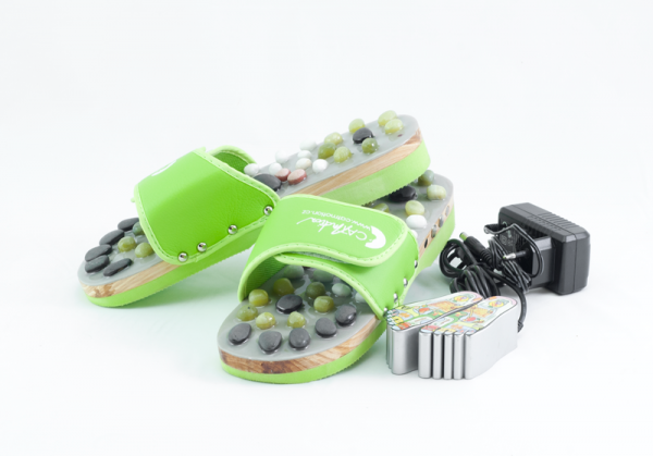 PAPUCI DE CASĂ CU ÎNCĂLZIRE ŞI MASAJ CU PIETRE NATURALE - imagine 4